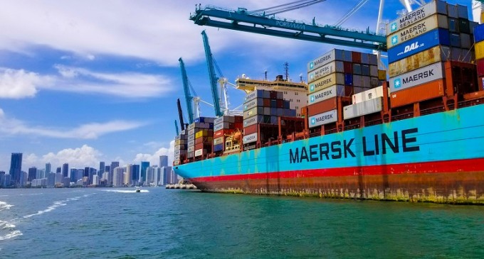 Προειδοποίηση Maersk για πιθανό πλήγμα στις μεταφορές φορτίων από τις εντάσεις ΗΠΑ-Κίνας