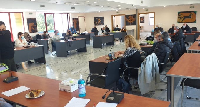 Σεμινάριο εκπαίδευσης και επανεκπαίδευσης χρήσης απινιδωτών σε εργαζόμενους του Δήμου Μοσχάτου-Ταύρου