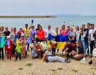 Καθαρίστηκε από Ουκρανούς πολίτες η παραλία του ΣΕΦ ως δείγμα ευγνωμοσύνης