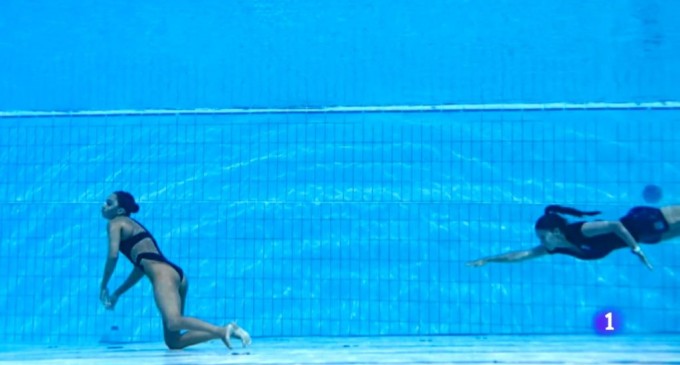 Παγκόσμιο πρωτάθλημα υγρού στίβου: Σοκ με την κολυμβήτρια Ανίτα Άλβαρεζ – Λιποθύμησε μες στην πισίνα