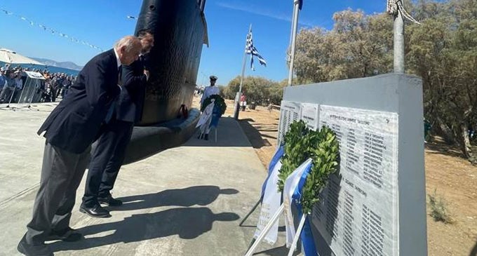 Μνημείο Φλοίσβου Π. Φαλήρου- Ετήσιο μνημόσυνο για τους πεσόντες των ελληνικών υποβρυχίων