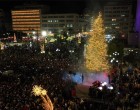 Τα γιορτινά του φόρεσε και επίσημα ο Πειραιάς! Χιλιάδες κόσμου στη φαντασμαγορική φωταγώγηση του Χριστουγεννιάτικου δέντρου από τον Δήμαρχο Πειραιά Γιάννη Μώραλη