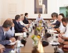 Άμεσα μέτρα για Έβρο και Πάρνηθα αποφασίστηκαν στην διυπουργική σύσκεψη στο Μαξίμου υπό τον πρωθυπουργό