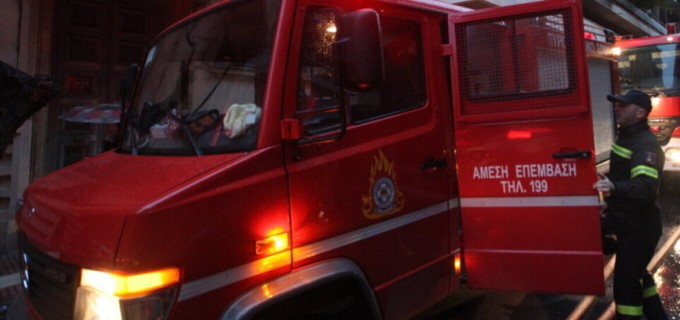 Στις φλόγες αυτοκίνητα σε Κολωνό και Ζωγράφου – Πυρκαγιά σε διαμέρισμα στο Χαϊδάρι