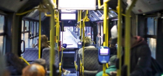 Ελεύθερος ο οδηγός λεωφορείου που αποπειράθηκε να βιάσει επιβάτιδα