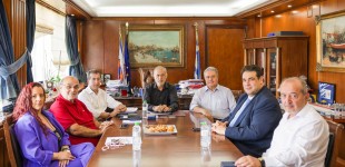 Συνάντηση Δημάρχου Πειραιά Γιάννη Μώραλη  με τον Υπουργό Εσωτερικών Θεόδωρο Λιβάνιο