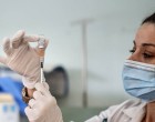 Εμβόλια: Ποιοι θα έχουν εμβολιαστεί έως τον Μάρτιο – Οδηγίες βήμα προς βήμα