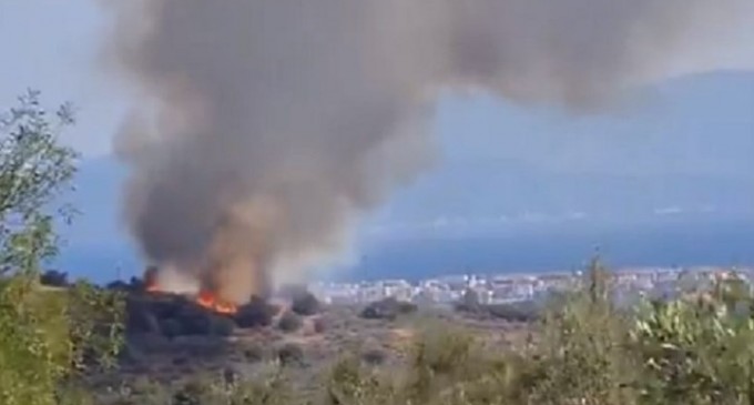 Αίγινα: Βίντεο του Βαρουφάκη από τη φωτιά