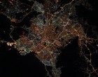 H Αθήνα τη νύχτα από τον Διαστημικό Σταθμό: Η εντυπωσιακή εικόνα που στέλνει αστροναύτης