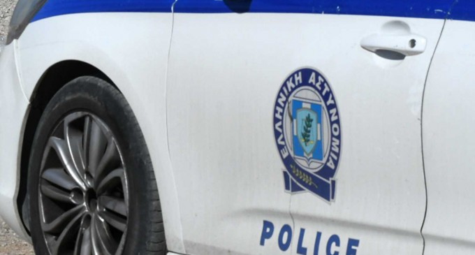 Καταδίωξη στο κέντρο της Αθήνας: Συνελήφθη 18χρονος – Αναζητούνται δύο άτομα