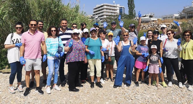Δήμος Παλαιού Φαλήρου και ΝIELSENΙQ GREECE: Καθαρισμός της παραλίας του Παλαιού Φαλήρου από απορρίμματα και απόβλητα