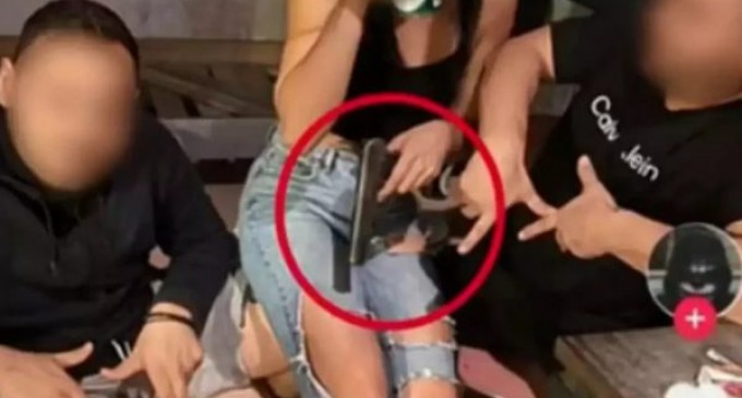 Πολυτεχνειούπολη: Με το όπλο στο χέρι φωτογραφιζόταν η δόκιμη αστυνομικός -Πώς βοηθούσε το κύκλωμα