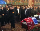 Το «τελευταίο αντίο» στον Νεκτάριο Σαντορινιό – Πλήθος κόσμου στην κηδεία του βουλευτή του ΣΥΡΙΖΑ