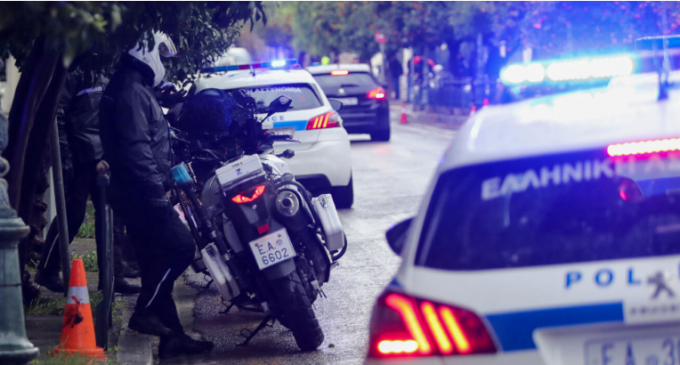 Τρεις συλλήψεις για διακίνηση ναρκωτικών στο κέντρο της Αθήνας και στη Δυτική Αττική