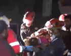 Σεισμός στην Τουρκία: Εντοπίστηκε τέταρτο παιδί ζωντανό από τους Έλληνες διασώστες