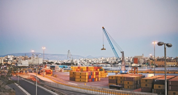 Λαθρεμπόριο: Έλεγχοι μέσω δορυφόρου σε φορτηγά και κοντέινερ