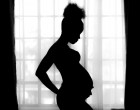 Παράνομες υιοθεσίες στα Χανιά: 30 εγκυμονούσες αναγκάζονταν να ζουν σε τρώγλες στην Κρήτη