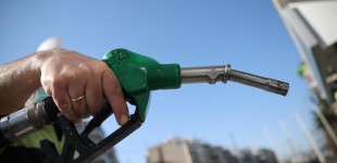 Γιατί ανεβαίνει η τιμή της βενζίνης; – Πόσο θα φτάσει το Πάσχα και τι συνέβη με το πετρέλαιο… «γεωπολιτικά»