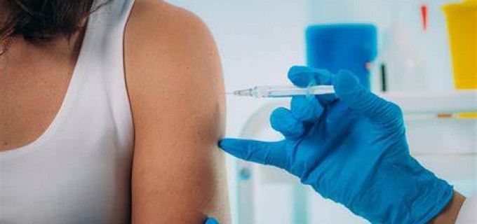 Εμβόλια Covid: Τι έδειξε η μεγαλύτερη έως σήμερα παγκόσμια μελέτη για τις παρενέργειες